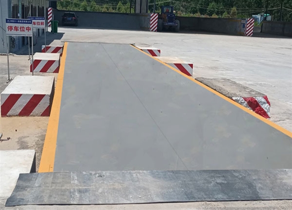 中鐵十一局清遠(yuǎn)磁浮工程攪拌站